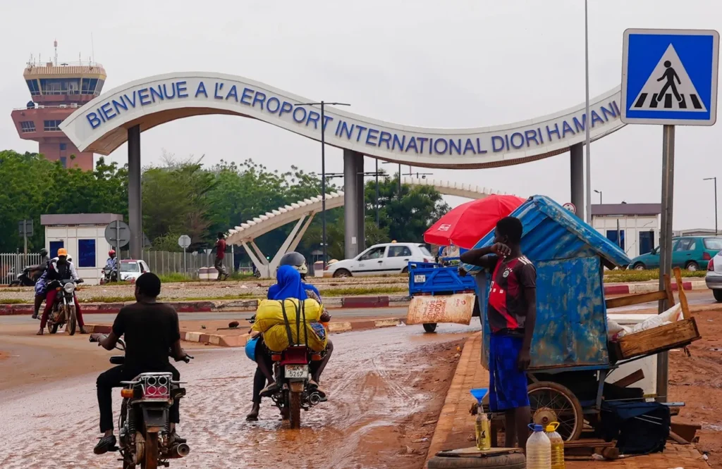 Algeria and Benin Condemn Attack on Niger Airport, Express Support for Niamey